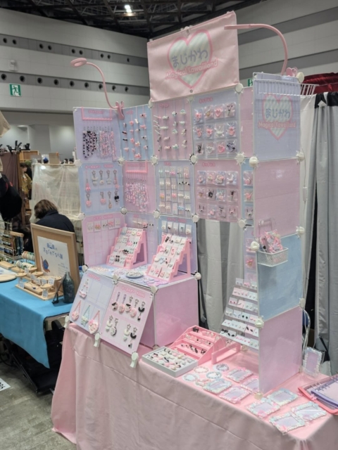 昨日ありがとうございます!(´▽｀)
今日も私と私のパステルカラーまじかわアクセサリーを待っています~ 南4階 P287 

この写真を見せたら10%OFFになりますよ (¯꒡¯ ⍝)

#designfesta62 #designfesta #かわいい